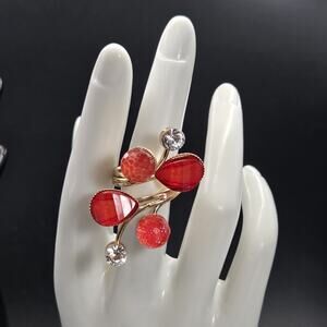 Red Faceted Crystal Fabulous Statement Ring Gold Tone Size 6.5
